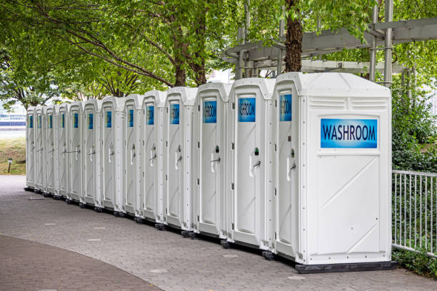 Best Portable toilet rental cost  in Warrensburg, MO
